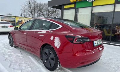 Tesla Model 3 2018