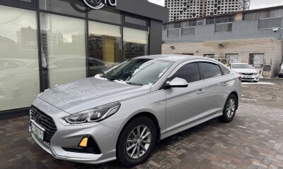 Hyundai Sonata