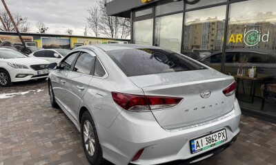 Hyundai Sonata